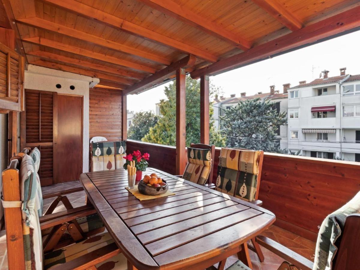 Olivia Apartment Porec Exterior photo