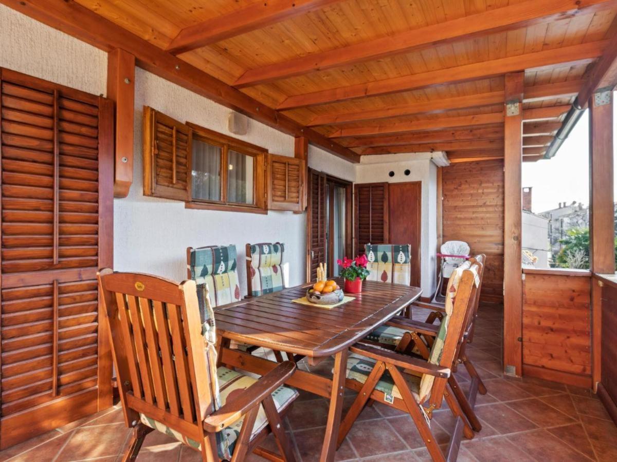 Olivia Apartment Porec Exterior photo
